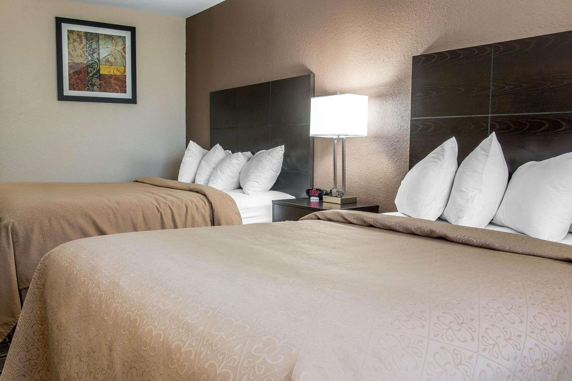Quality Inn Grand Rapids South-Byron Center Cutlerville Exterior photo